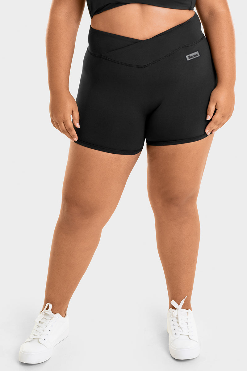 V-Waist Scrunch Bum Booty Short with Pockets // Black